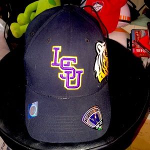 Top of the World LSU hat like new excellent condition